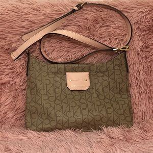 Calvin Klein Signature Crossbody Bag